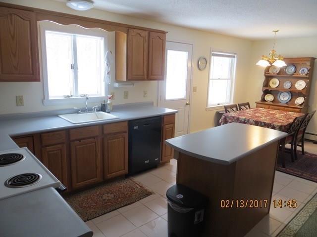 46 Cross Road South China, ME 04358 - Photo 11 of 24 Sunny rear entrance to full roomy...