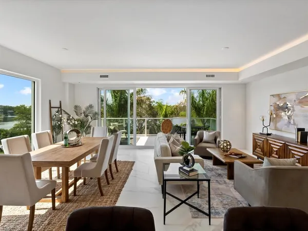 $1,800,000 | 1020 Sunset Point Road, Unit 213, Clearwater, FL 33755