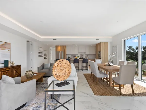 $1,800,000 | 1020 Sunset Point Road, Unit 213, Clearwater, FL 33755