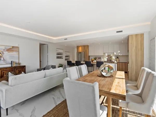 $1,800,000 | 1020 Sunset Point Road, Unit 213, Clearwater, FL 33755