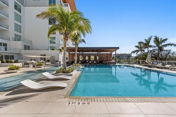 $1,800,000 | 1020 Sunset Point Road, Unit 213, Clearwater, FL 33755