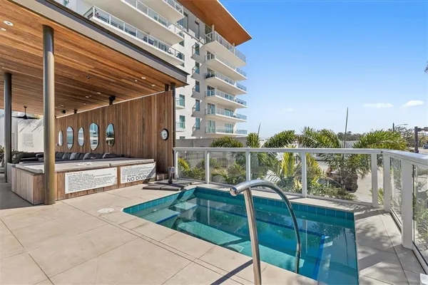 $1,800,000 | 1020 Sunset Point Road, Unit 213, Clearwater, FL 33755