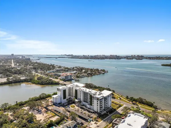 $1,800,000 | 1020 Sunset Point Road, Unit 213, Clearwater, FL 33755