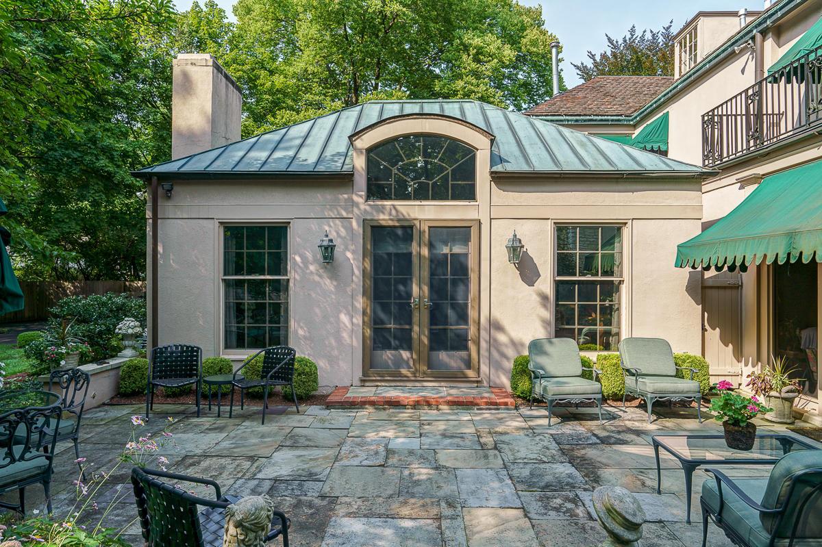 91 Ashbourne Road Columbus, OH 43209 - Photo 44 of 59