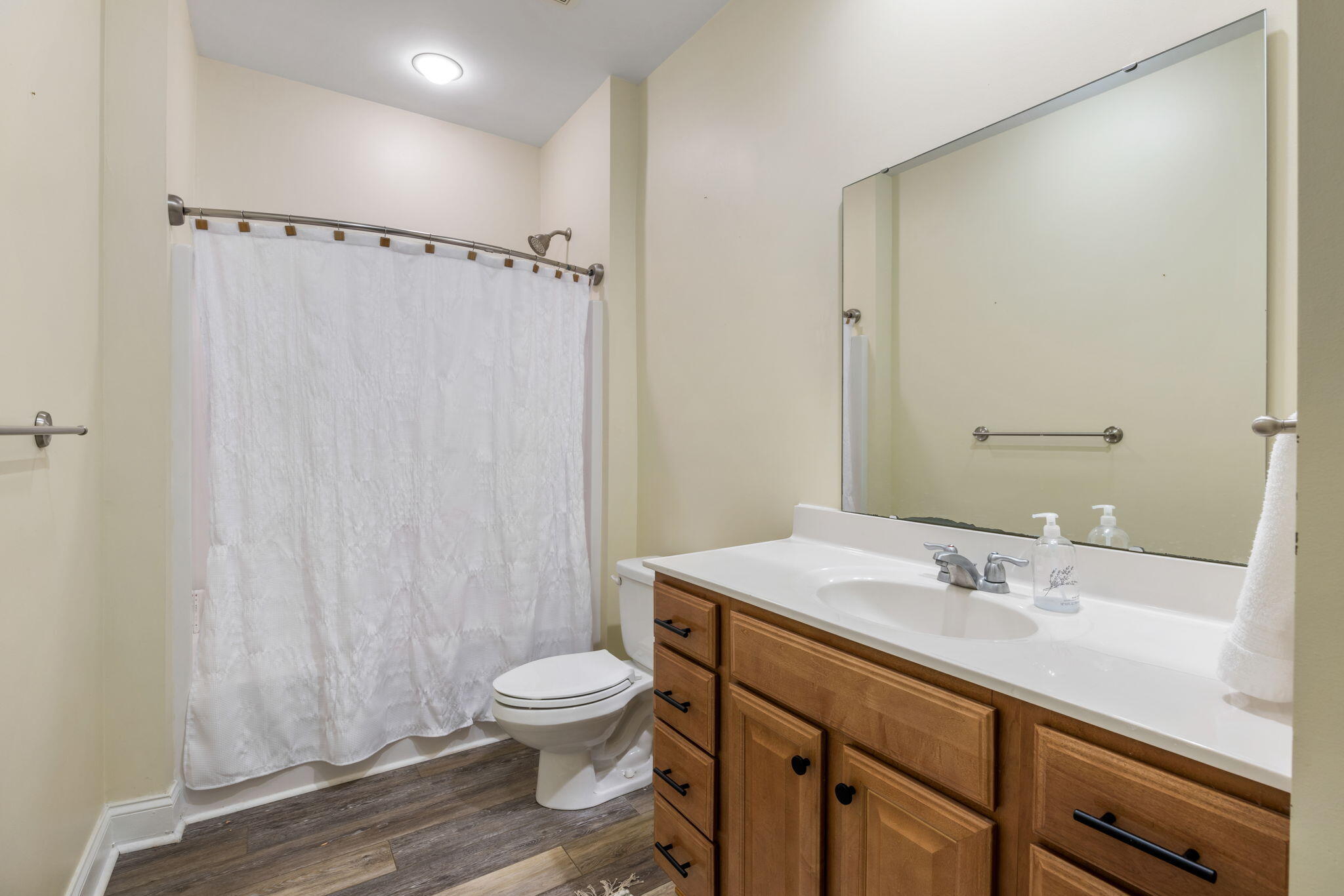 1171 Dingle Road Mount Pleasant, SC 29466 - Photo 23 of 28 Bathroom 2