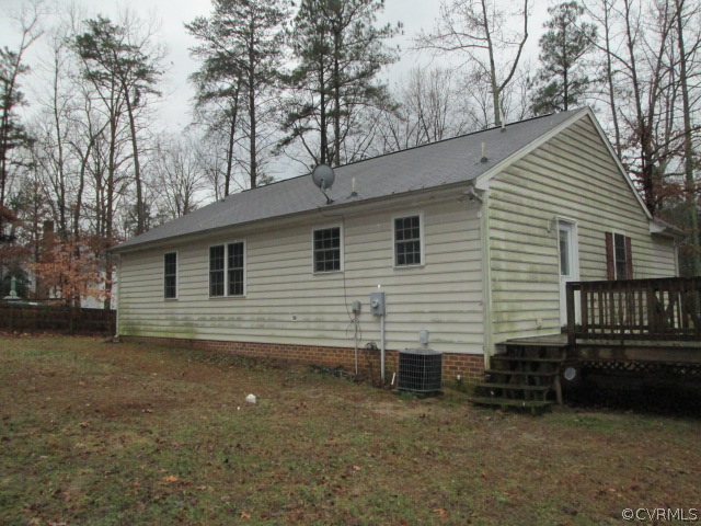 32 Holly Road Aylett, VA 23009 - Photo 2 of 16 Gallery Image 2