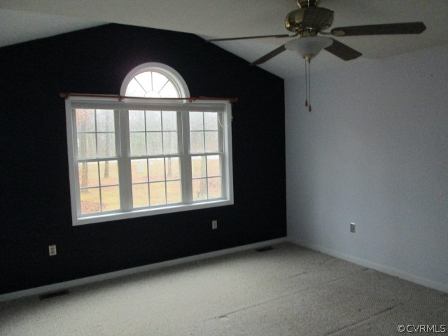 32 Holly Road Aylett, VA 23009 - Photo 6 of 16 Gallery Image 6