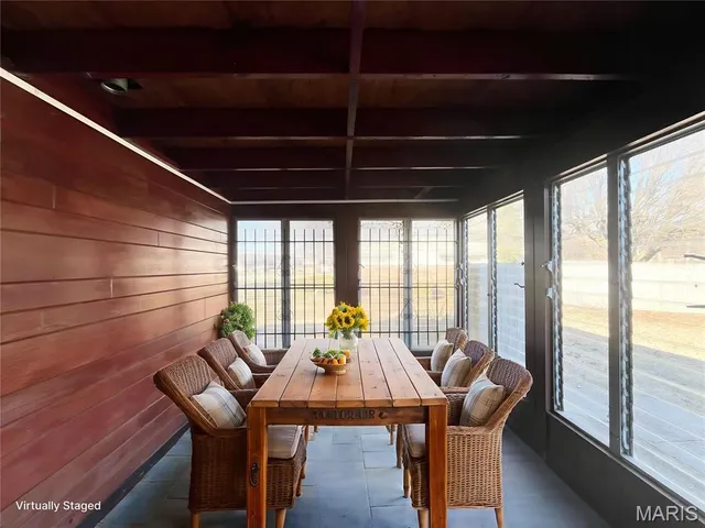 $160,000 | 10700 Hallstead Drive, St. Louis, MO 63136