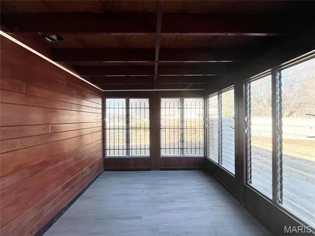 $160,000 | 10700 Hallstead Drive, St. Louis, MO 63136