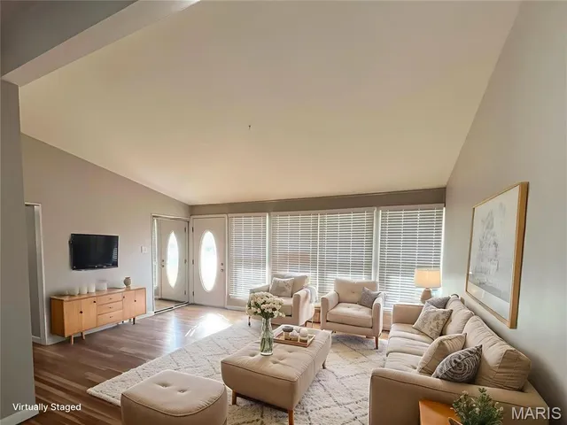 $160,000 | 10700 Hallstead Drive, St. Louis, MO 63136