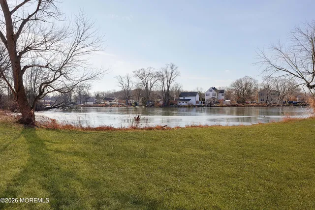 $3,150 | 12 Main Street, Unit A, Englishtown, NJ 07726