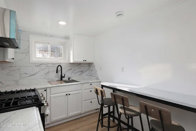 $3,150 | 12 Main Street, Unit A, Englishtown, NJ 07726