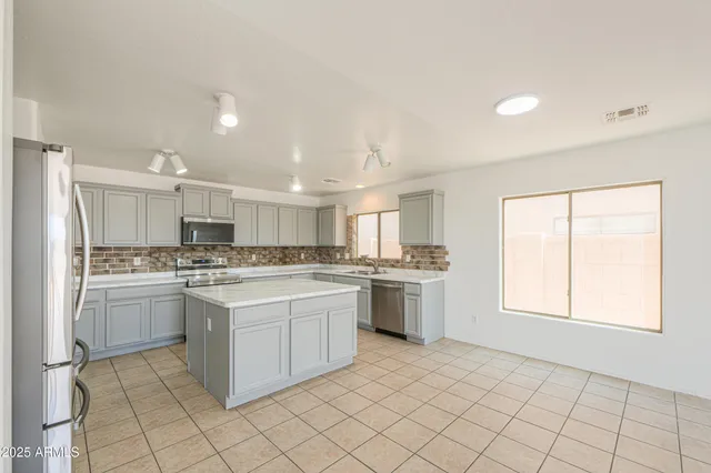 $464,000 | 43601 West Cowpath Road, Maricopa, AZ 85138