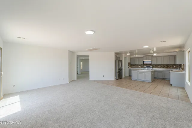 $464,000 | 43601 West Cowpath Road, Maricopa, AZ 85138