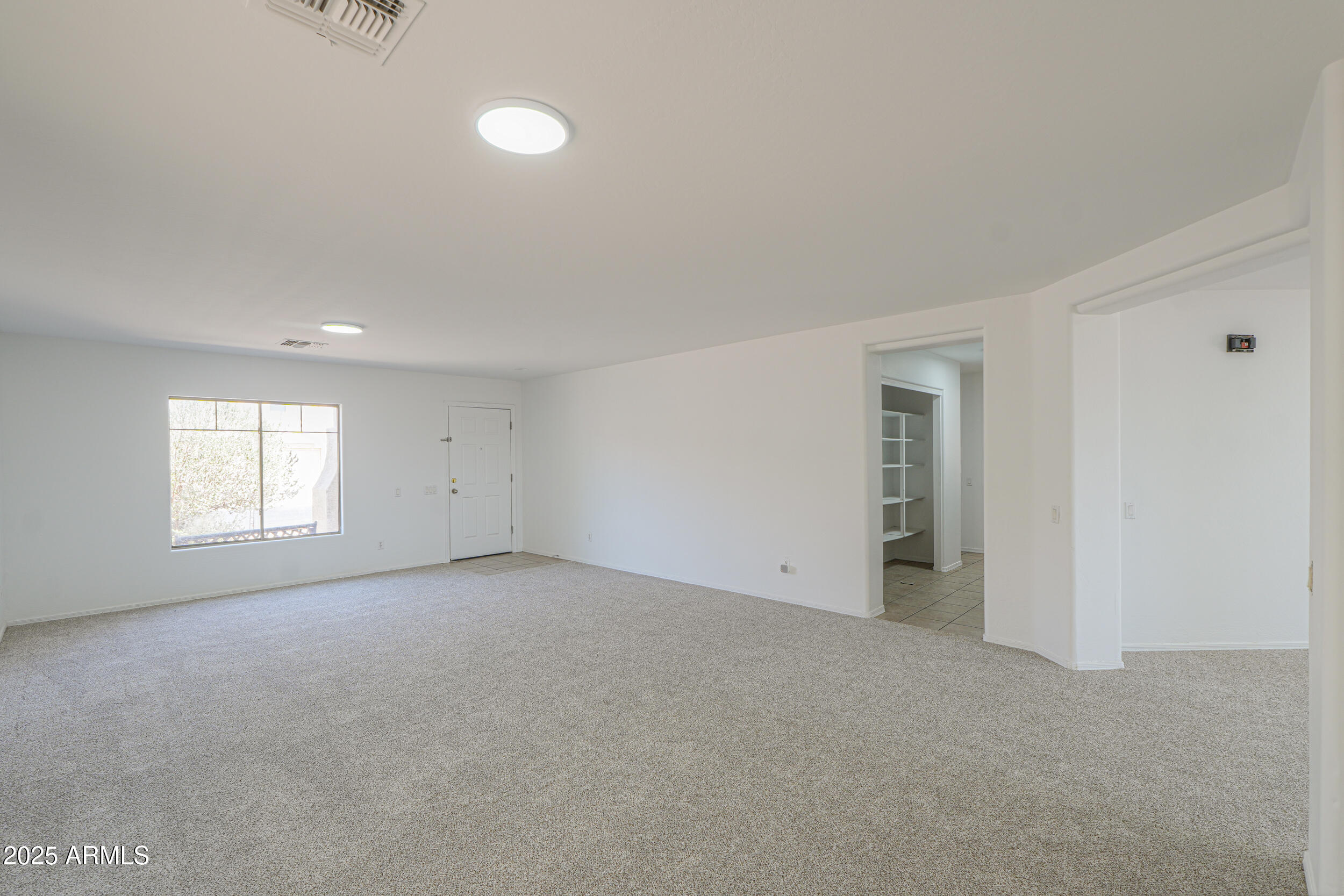 43601 West Cowpath Road Maricopa, AZ 85138 - Photo 6 of 48 07