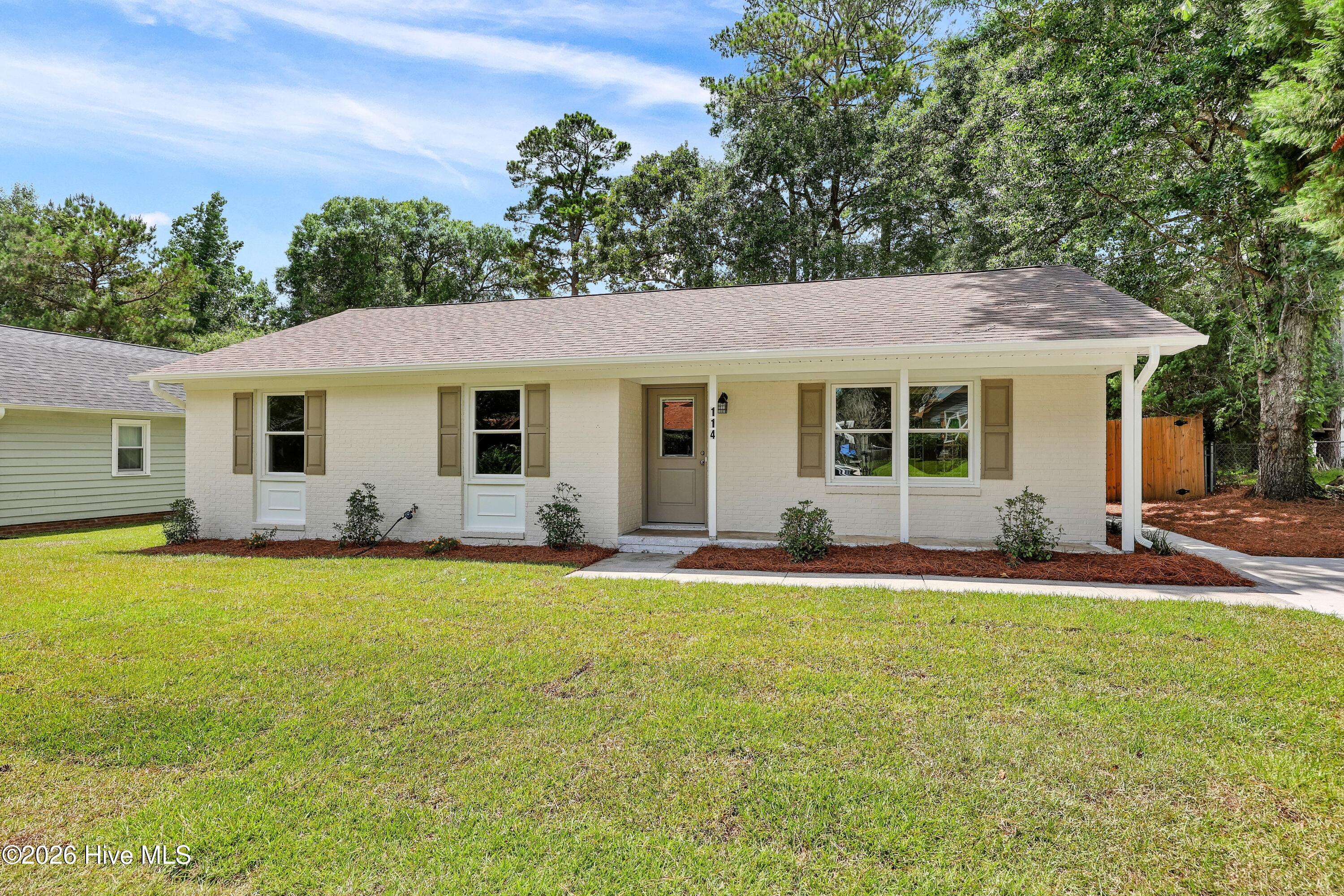 114 Springhill Road Wilmington, NC 28411 - Photo 3 of 28