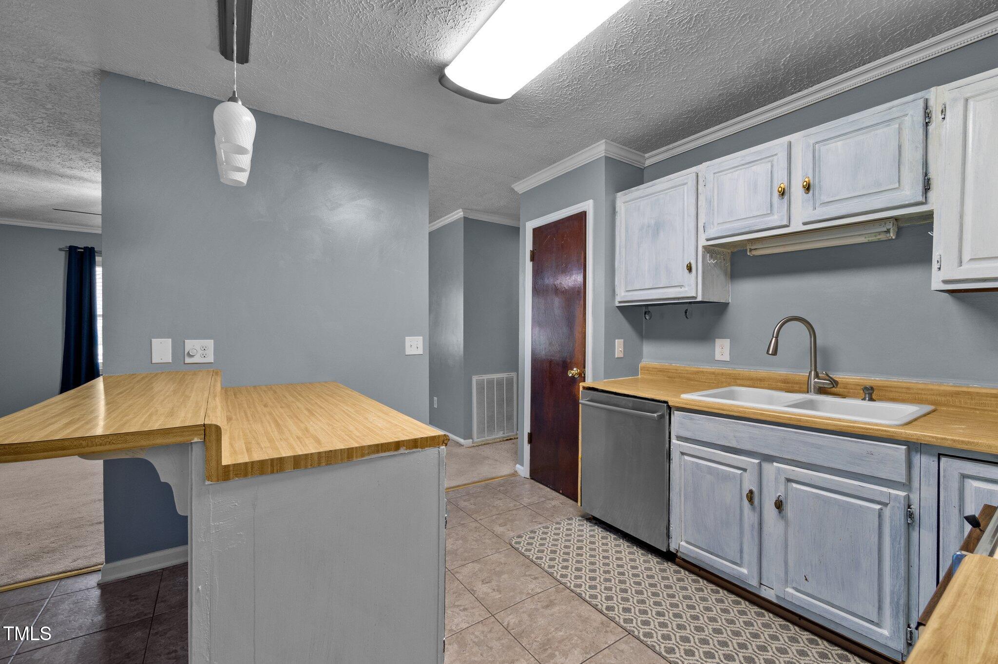 71 Romans Road Roxboro, NC 27574 - Photo 10 of 28 24-web-or-mls-P1029417