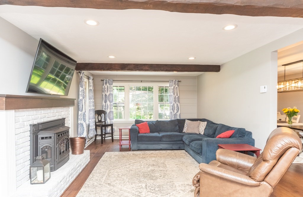 127 Putnam Road Holden, MA 01520 - Photo 11 of 42 Gallery Image 11