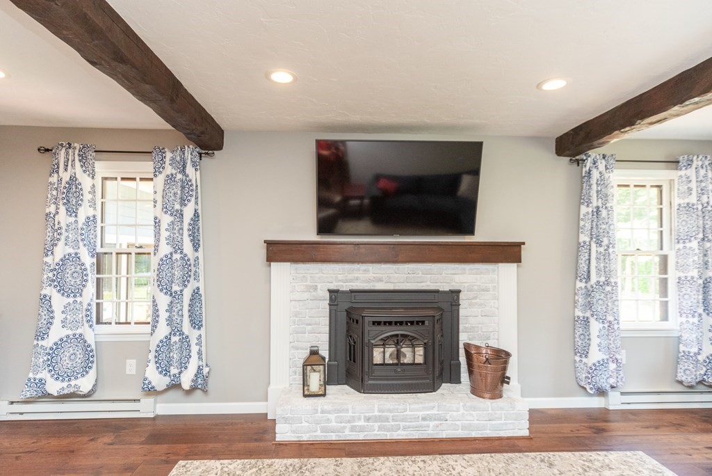 127 Putnam Road Holden, MA 01520 - Photo 12 of 42 Gallery Image 12