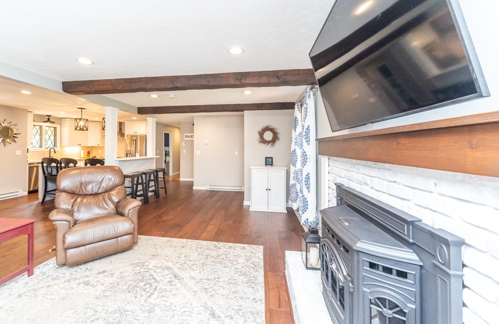 127 Putnam Road Holden, MA 01520 - Photo 13 of 42 Gallery Image 13