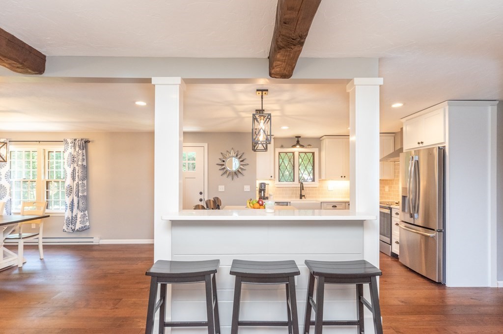127 Putnam Road Holden, MA 01520 - Photo 8 of 42 Gallery Image 8