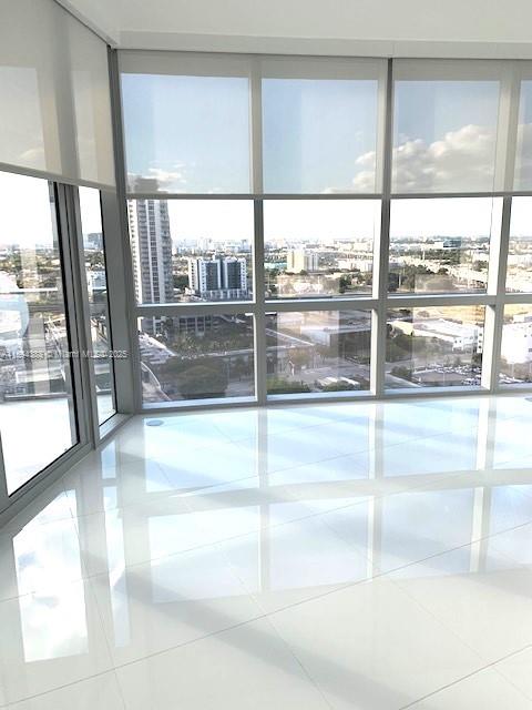 851 Northeast 1st Avenue, Unit 1704 Miami, FL 33132 - Photo 6 of 6