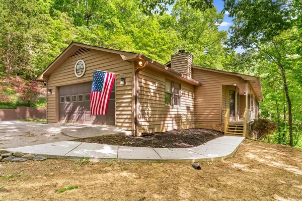 $399,900 | 107 Van Buren Drive, Dalton, GA 30721