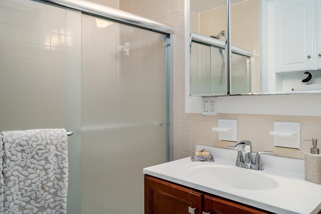 114 Brook Street, Unit 2 Brookline, MA 02445 - Photo 18 of 21