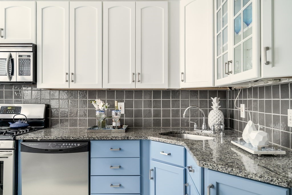 114 Brook Street, Unit 2 Brookline, MA 02445 - Photo 8 of 21