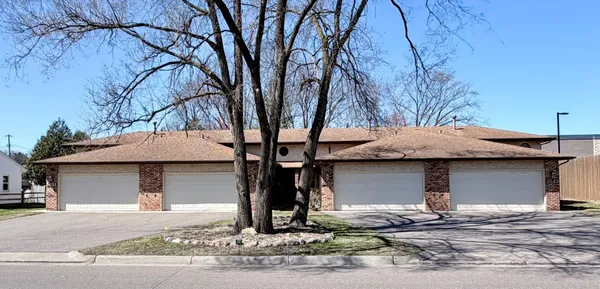$899,900 | 5531 Maryland Avenue North, New Hope, MN 55428