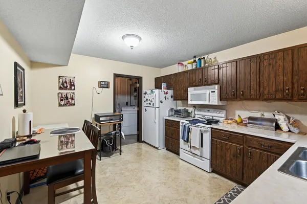 $899,900 | 5531 Maryland Avenue North, New Hope, MN 55428