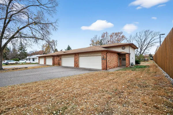 $899,900 | 5531 Maryland Avenue North, New Hope, MN 55428