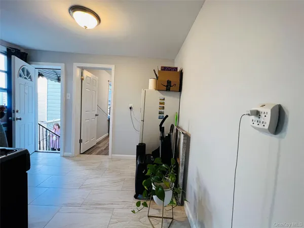 $2,050 | 21-13 25th Road | Astoria