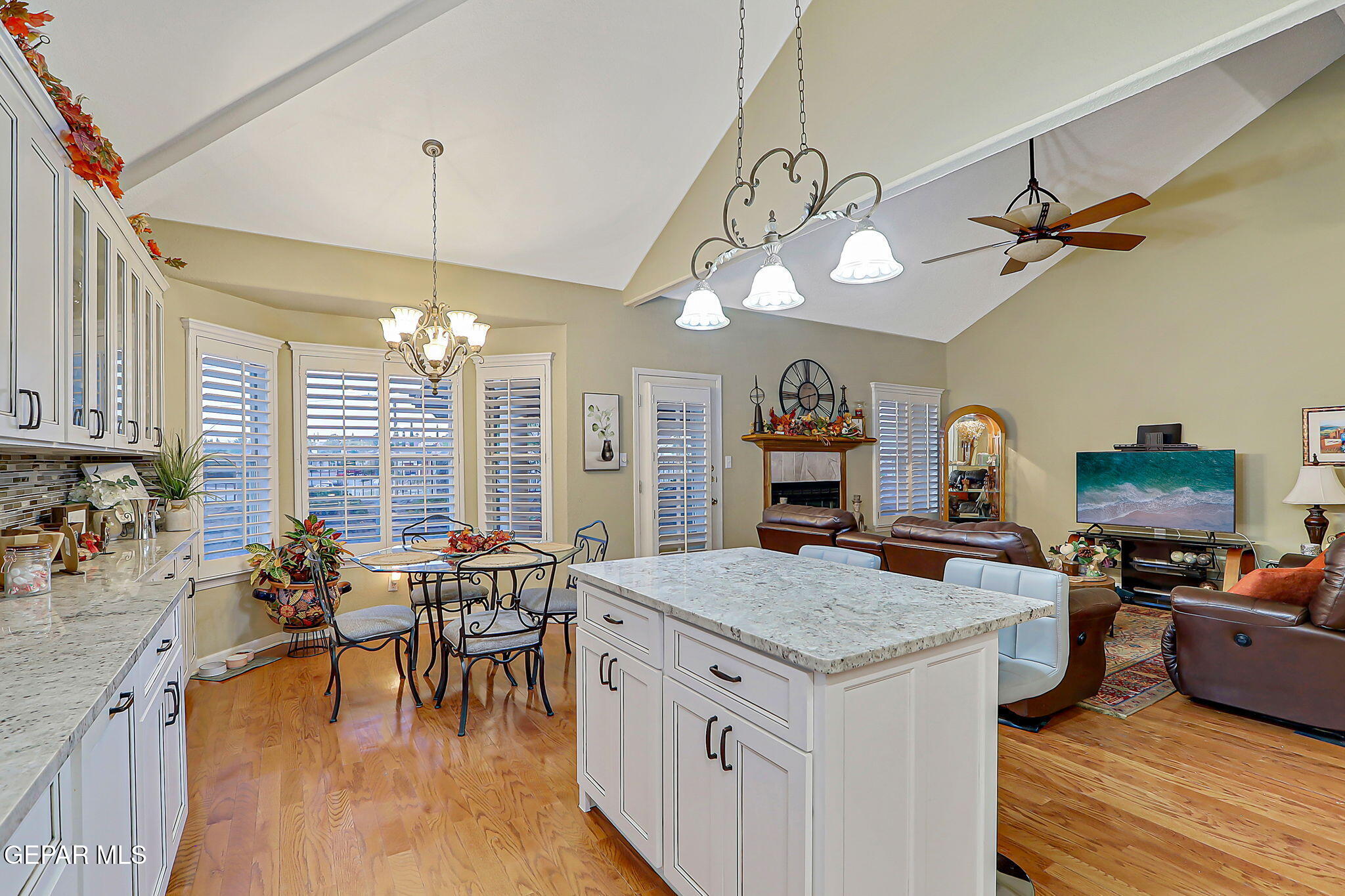 6745 Isla Del Rey Drive El Paso, TX 79912 - Photo 15 of 37 a kitchen that has a lot of cabinets