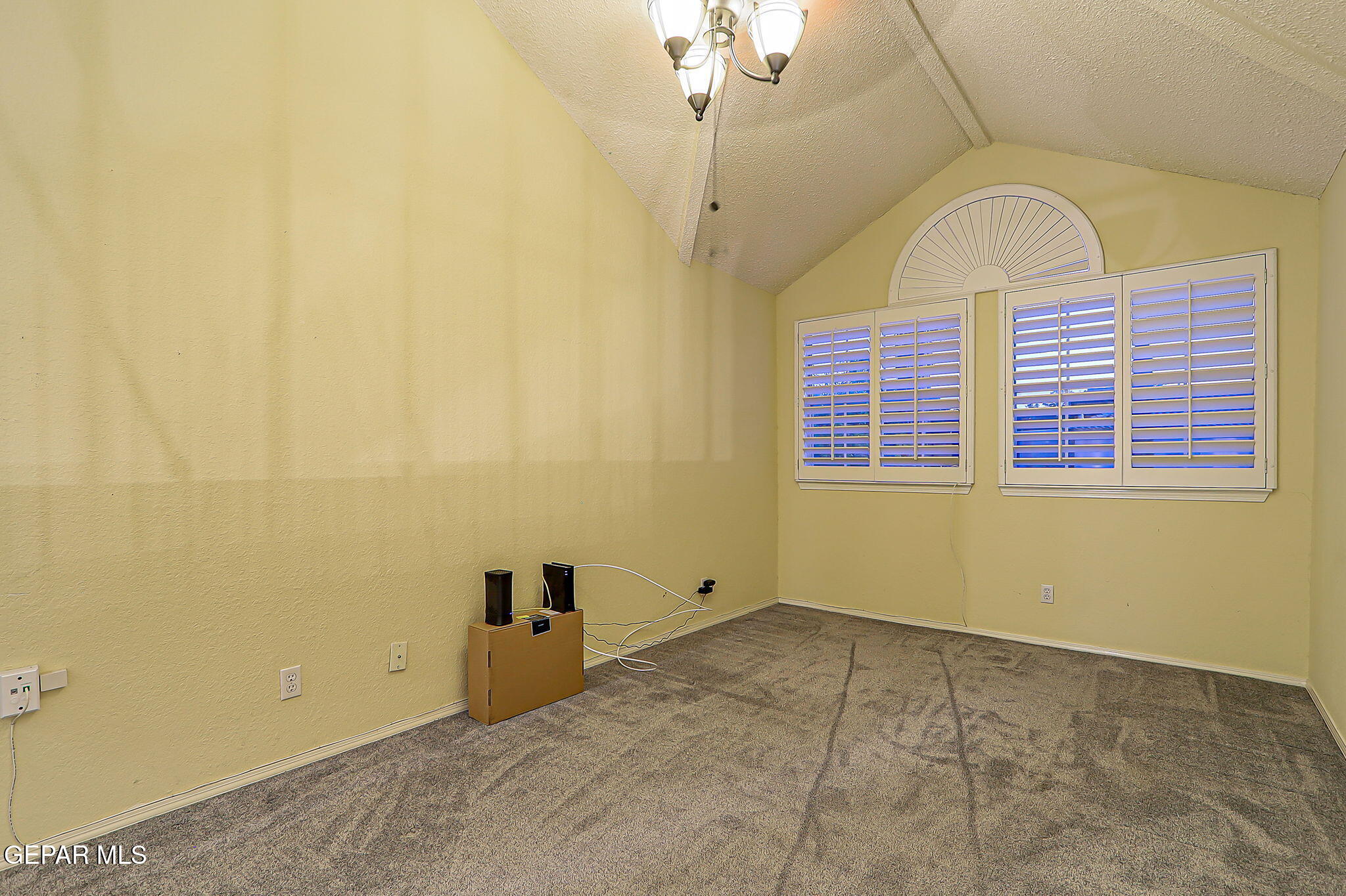 6745 Isla Del Rey Drive El Paso, TX 79912 - Photo 25 of 37 a view of an empty room with a window