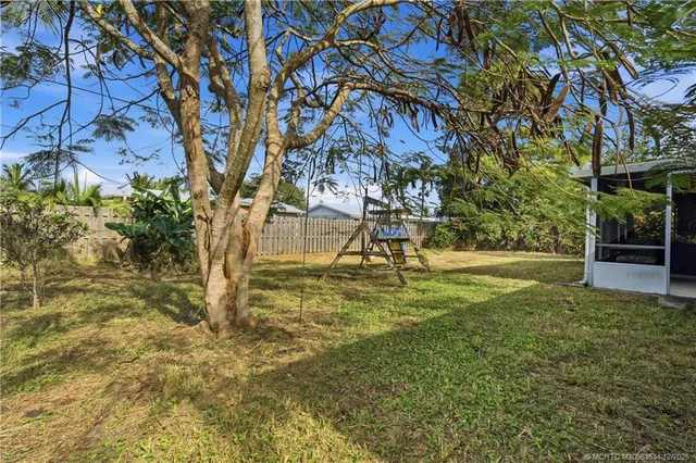 $375,000 | 1991 Southeast Jackson Street, Stuart, FL 34997