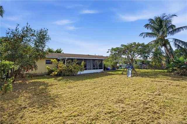 $375,000 | 1991 Southeast Jackson Street, Stuart, FL 34997