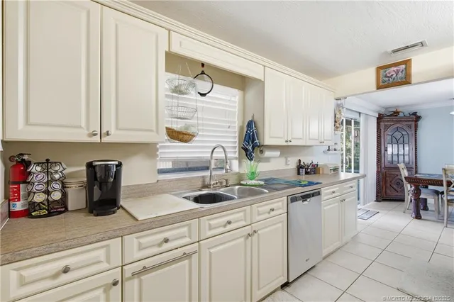 $375,000 | 1991 Southeast Jackson Street, Stuart, FL 34997