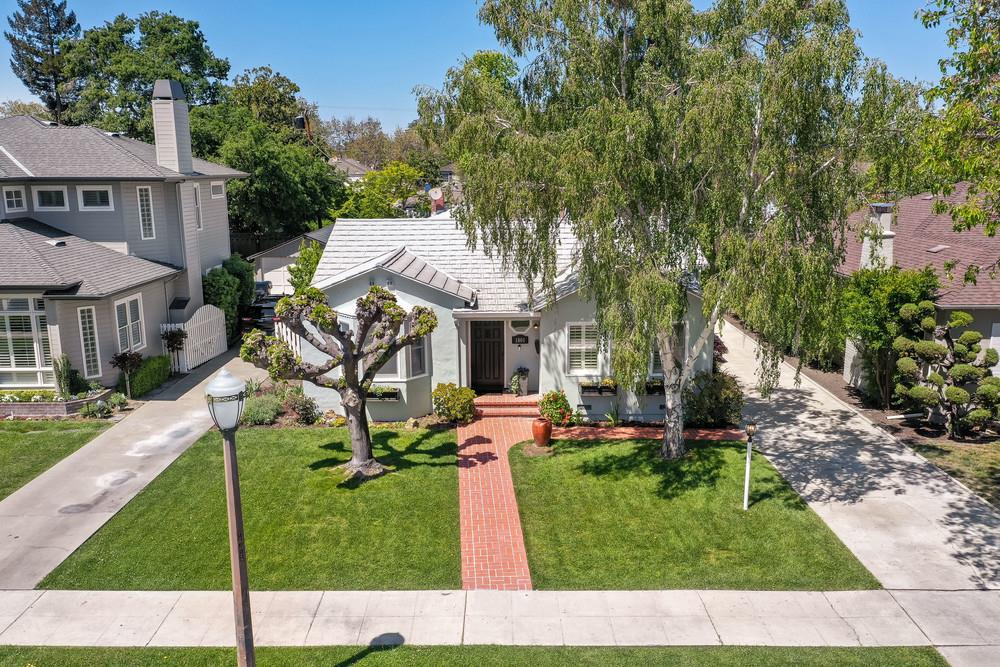McDaniel Avenue San Jose, CA 95126 - Photo 50 of 54 a view of a house with a yard