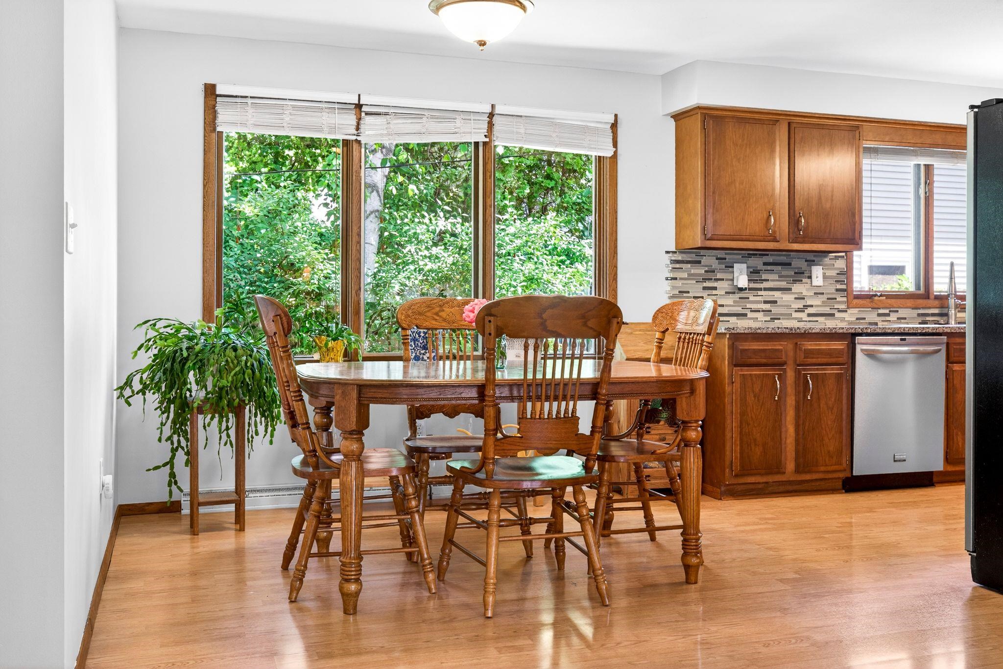 3320 East Crestview Drive Appleton, WI 54915 - Photo 9 of 45