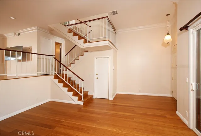 $810,000 | 400 West Riverside Drive, Unit 2, Burbank, CA 91506