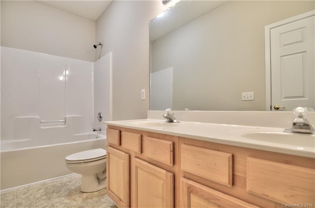 16615 Timber Crossing Road Charlotte, NC 28213 - Photo 14 of 21 Gallery Image 14