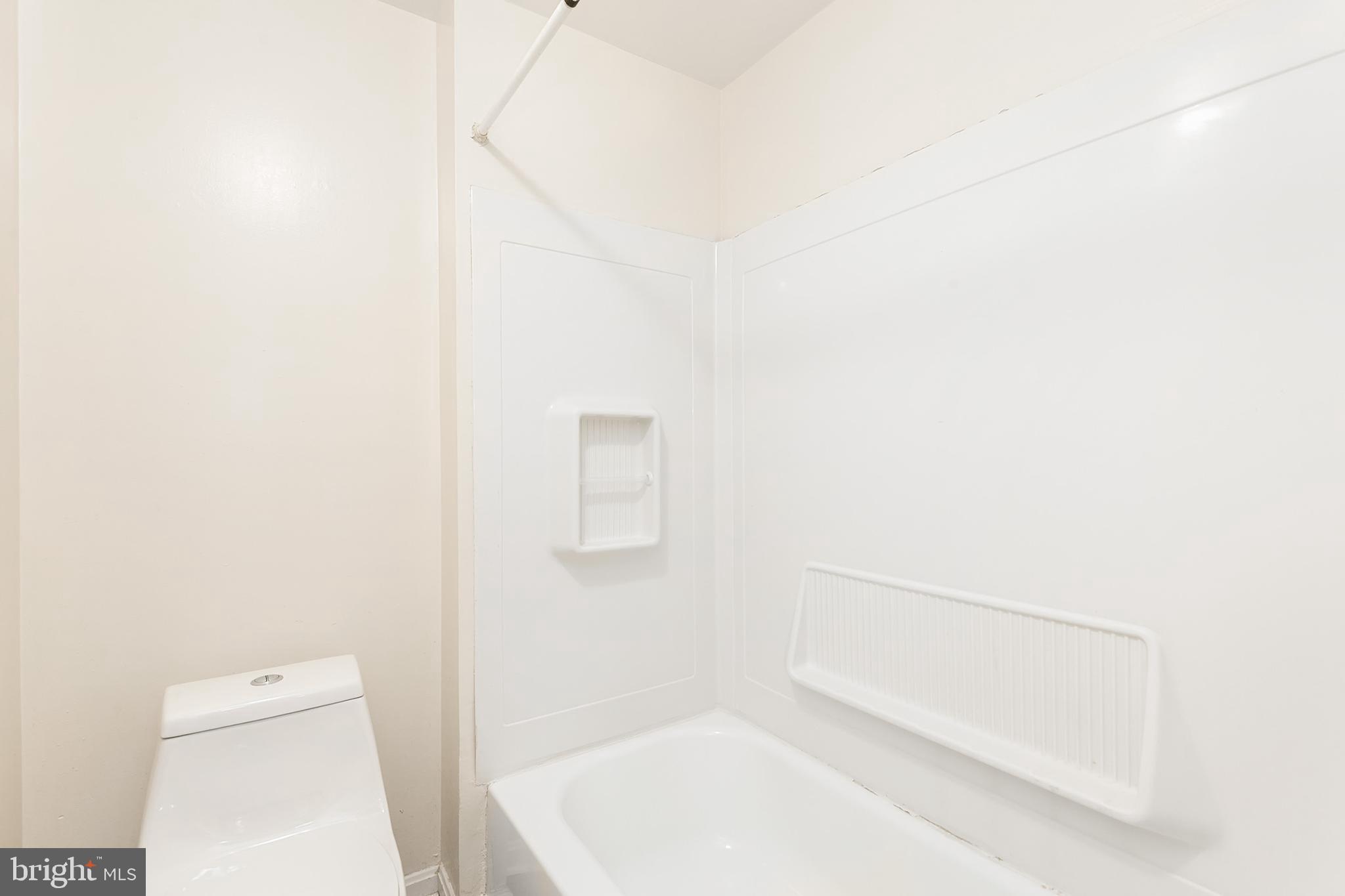 6100 Calico Pool Lane Burke, VA 22015 - Photo 23 of 34