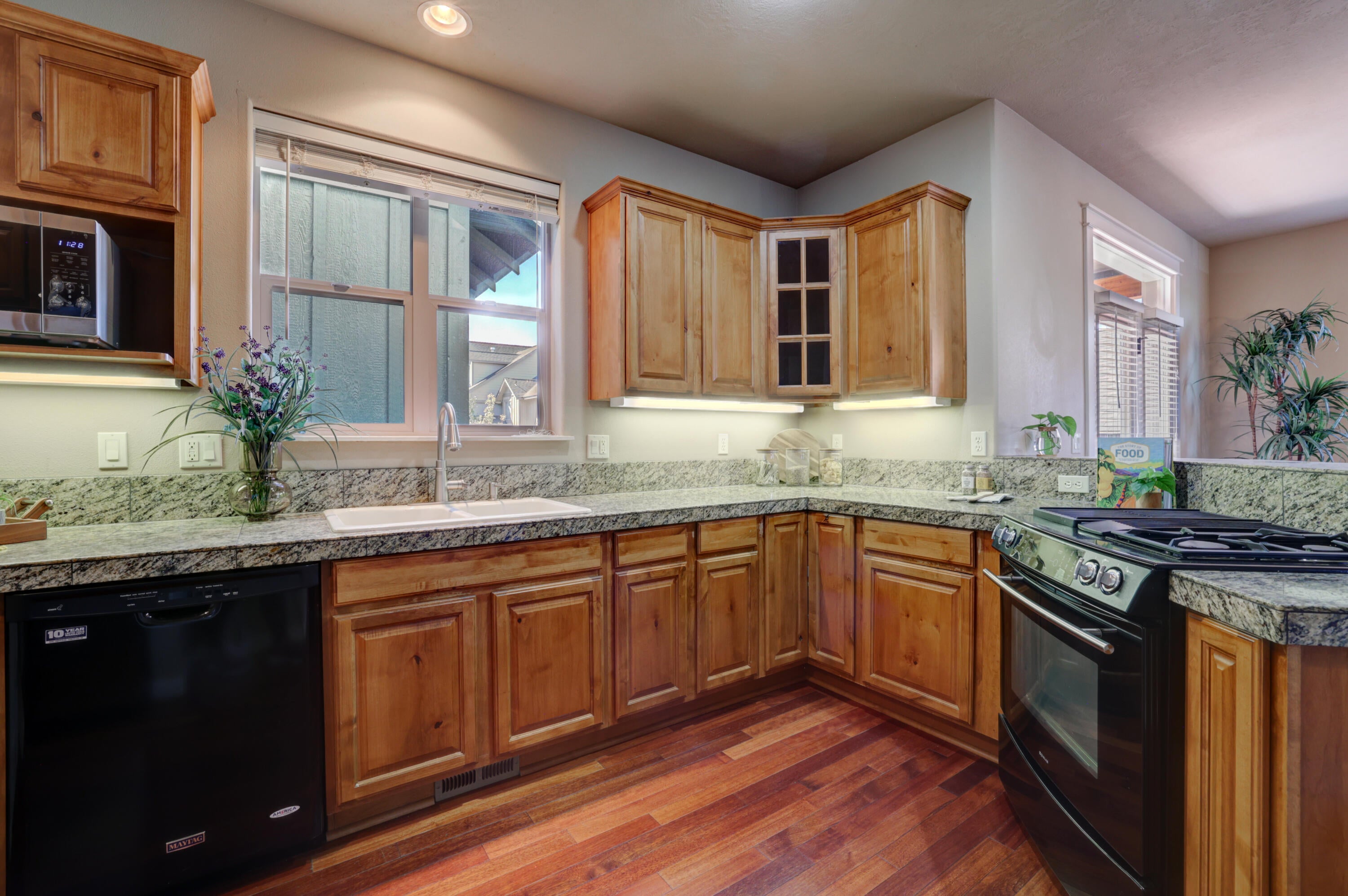 4144 Southwest Rhyolite Place Redmond, OR 97756 - Photo 15 of 44 Rhyolite 2nd-19