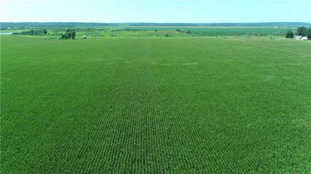 $1,163,750 | 2 Amber Drive, Craig, MO 64437