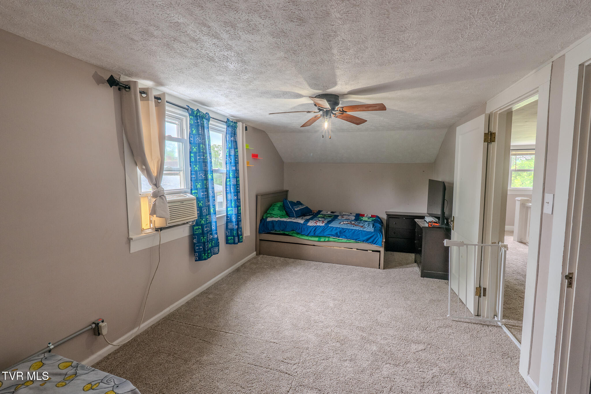 176 North Main Street Oneida, TN 37841 - Photo 10 of 24 DSC00915-HDR