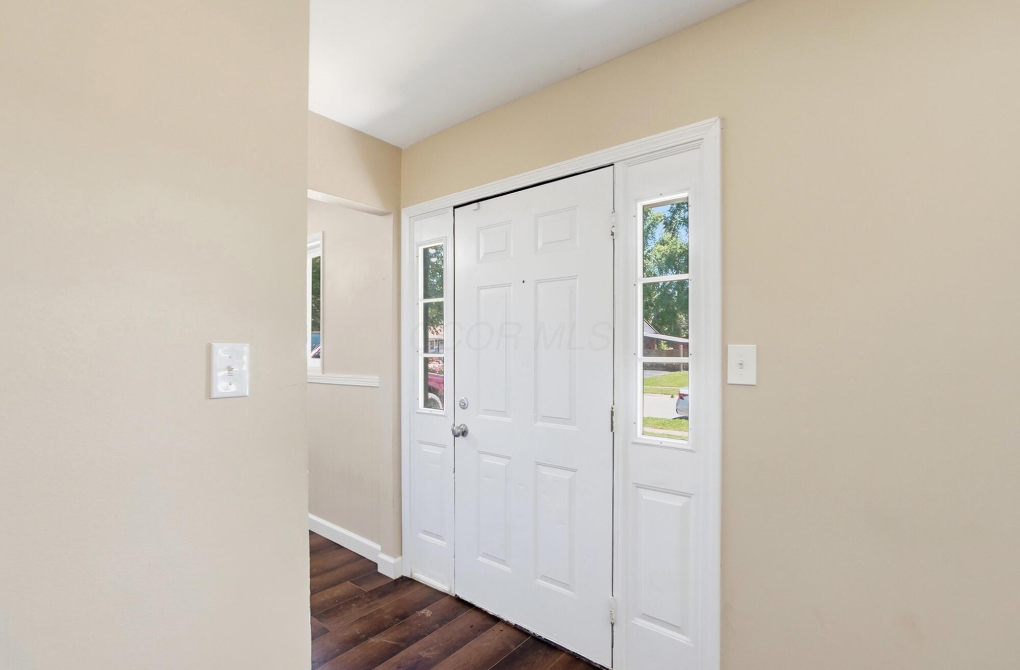 3559 Wyncote Road Columbus, OH 43232 - Photo 2 of 30