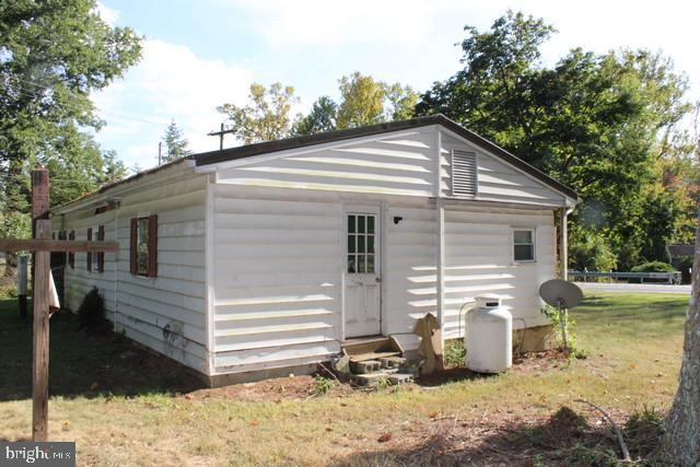 1298 Black Gap Road Fayetteville, PA 17222 - Photo 11 of 15 Side