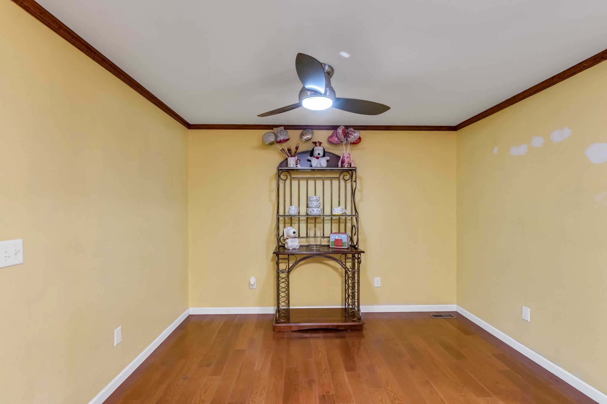184 Buncombe Road Belvidere, TN 37306 - Photo 11 of 33
