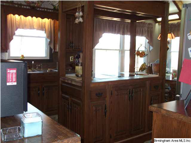 705 Pinewood Avenue Bessemer, AL 35023 - Photo 7 of 30